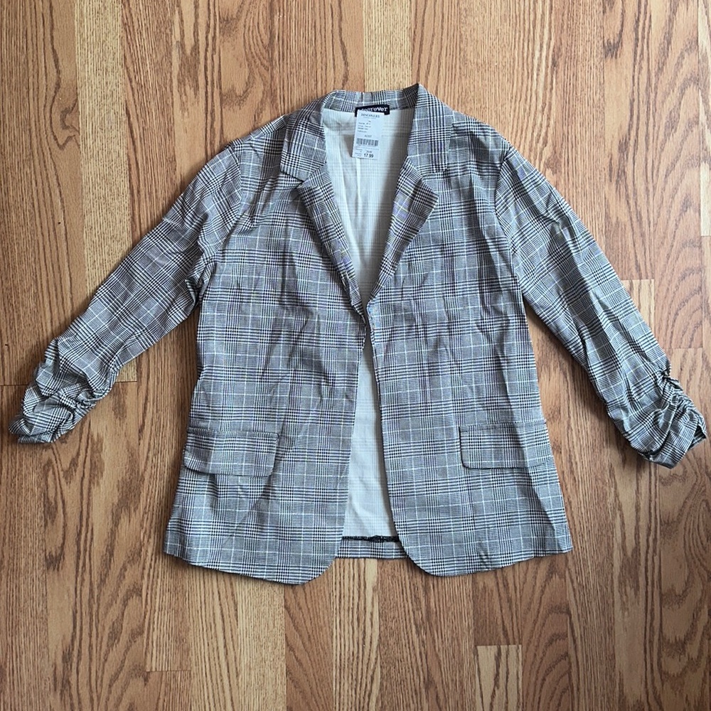 Black/White Plaid Blazer NWT